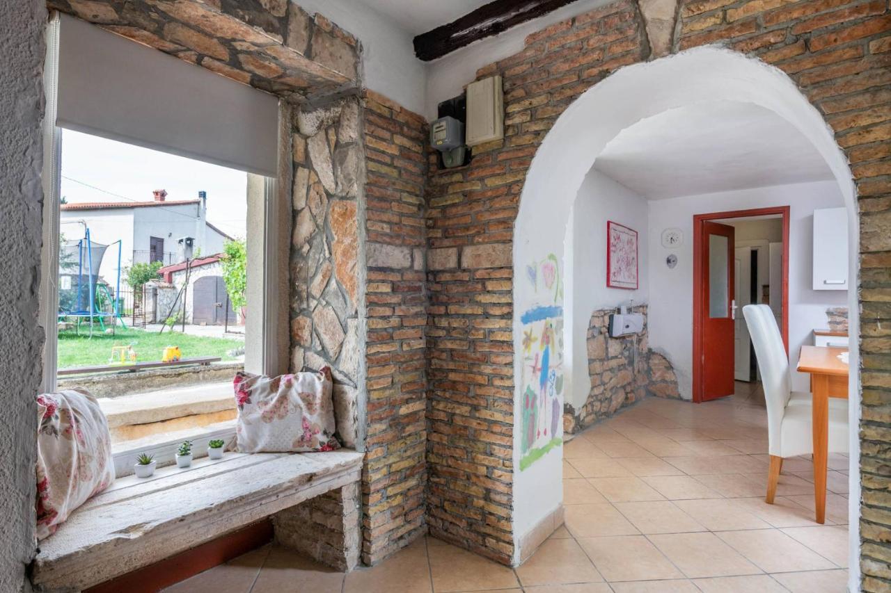 Holiday House Ruba Marčana Buitenkant foto